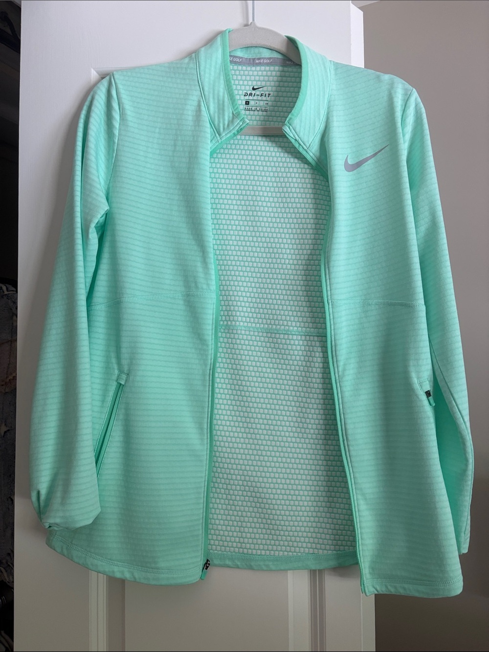 Women’s Nike Mint Green Lightweight Full-Zip Golf Jacket Small
